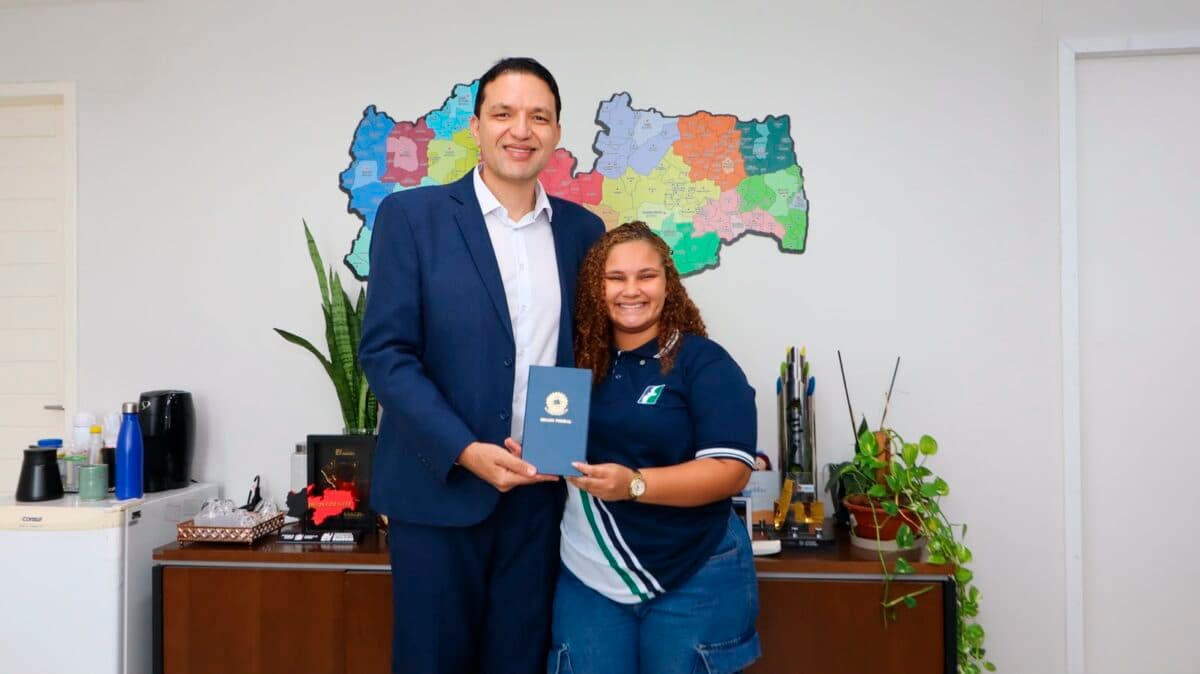 Estudante vence concurso de redação e representará a Paraíba no Jovem Senador 2026, em Brasília