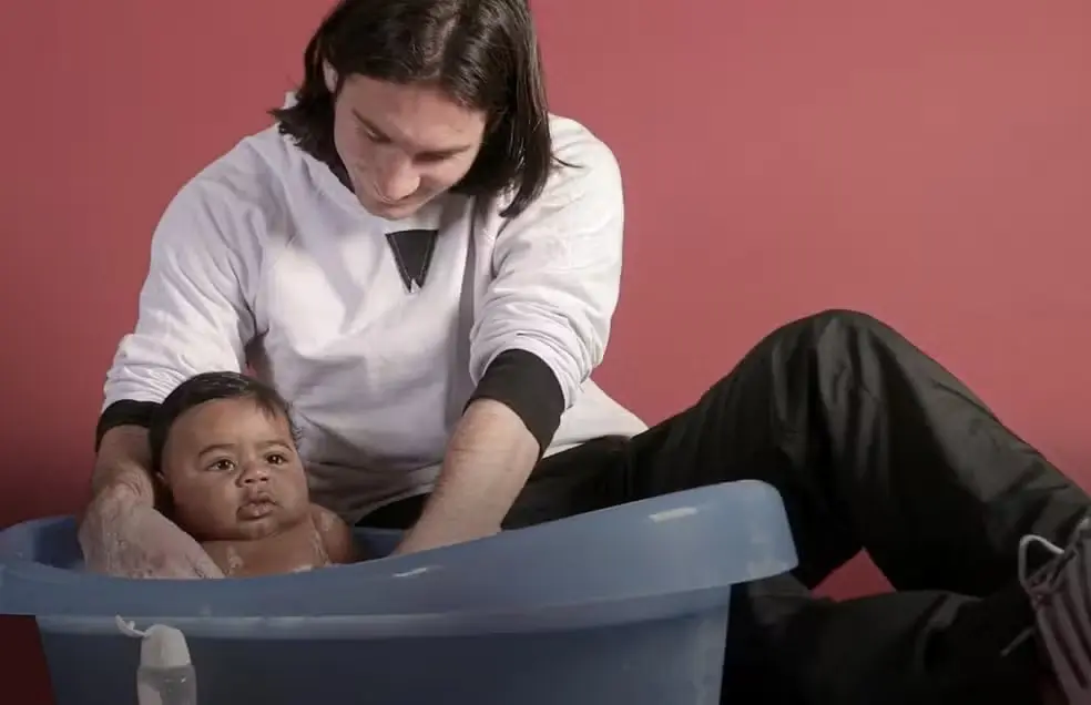 Quase 20 anos após foto de Messi com Yamal bebê, jogadores se enfrentam na final da Copa do Mundo