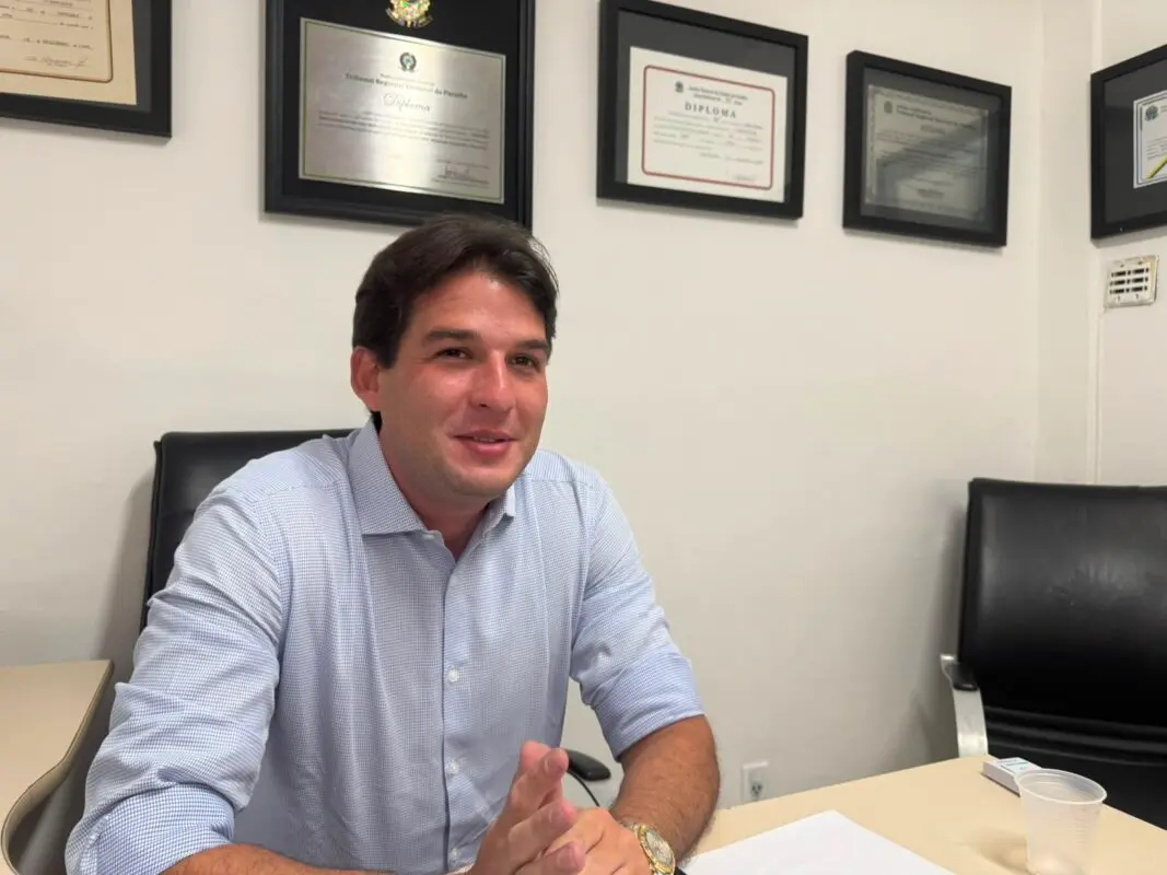 Milanez diz que lei sobre nomes de marcas em espaços públicos deve ser revogada e que João Pessoa vive "uma grande venda"