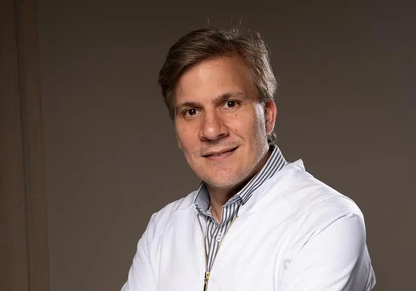 Especialista em reprodução humana alerta que cólica não deve ser normalizada e que endometriose não impede gravidez