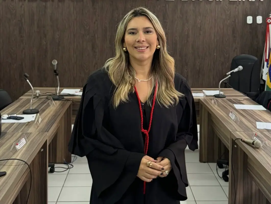 Lula nomeia Giovanna Mayer como juíza titular do TRE da Paraíba