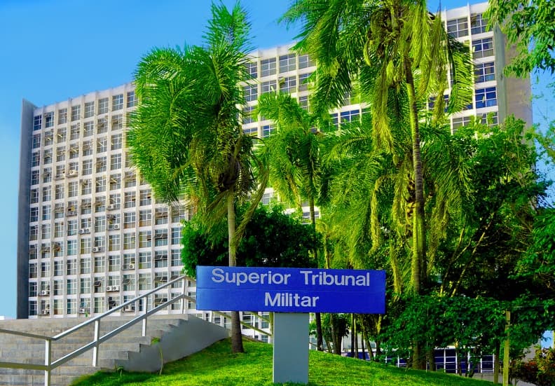 STM cassa patente de militar que transmitiu HIV a ex-esposas