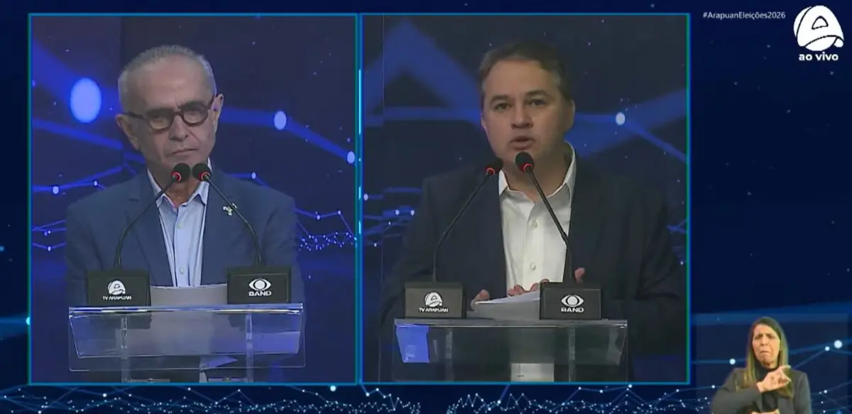 Efraim acusa 'jogo de empurra-empurra' sobre esgotos nas praias e Cícero diz que irá cancelar leilão da Cagepa