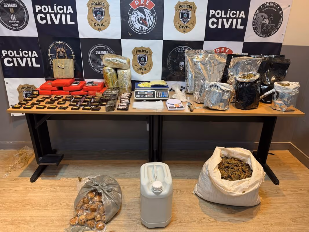 Polícia Civil prende 5 pessoas e desmonta delivery de drogas em João Pessoa