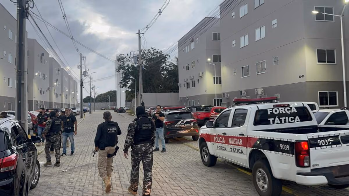 Polícia prende 3 membros de organização criminosa responsável por roubar residências e fazer famílias reféns em João Pessoa