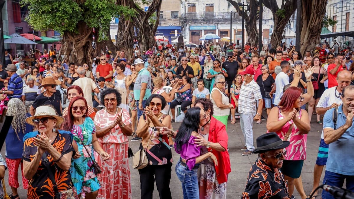 Grupo Pé de Choro é a atração do Sabadinho Bom hoje em João Pessoa