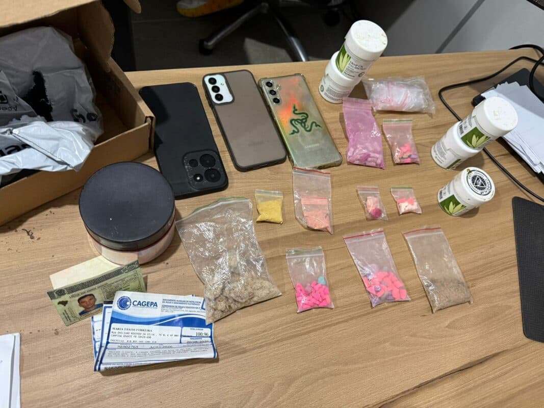 Dupla de traficantes é presa com ecstasy e porções de MDMA em Campina Grande
