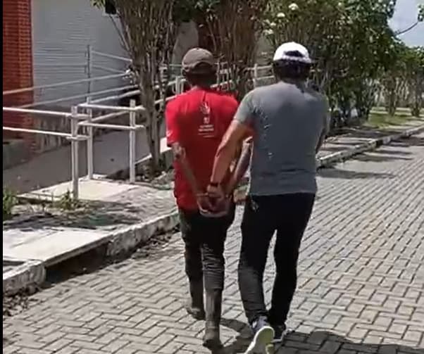 Polícia Civil prende homem com mandados de prisão por tráfico de drogas e violência doméstica em Campina Grande