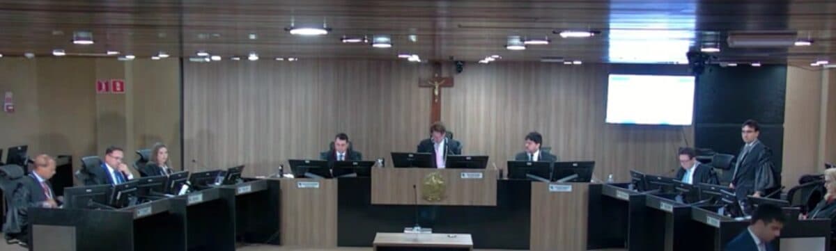 TRE forma maioria para deferir candidatura de Cícero, mas julgamento é suspenso após pedido de vistas
