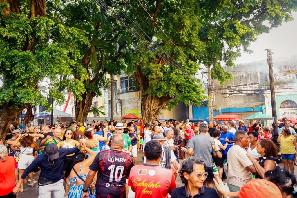 Violonista Jorge Simas é atração do Sabadinho Bom neste fim de semana