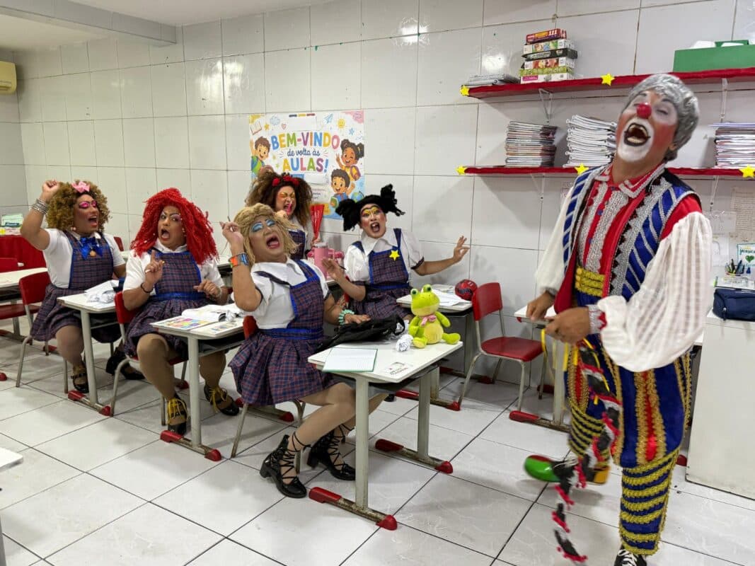 Pastoril leva 'Escolinha Profana, Prova Final' ao Teatro Paulo Pontes