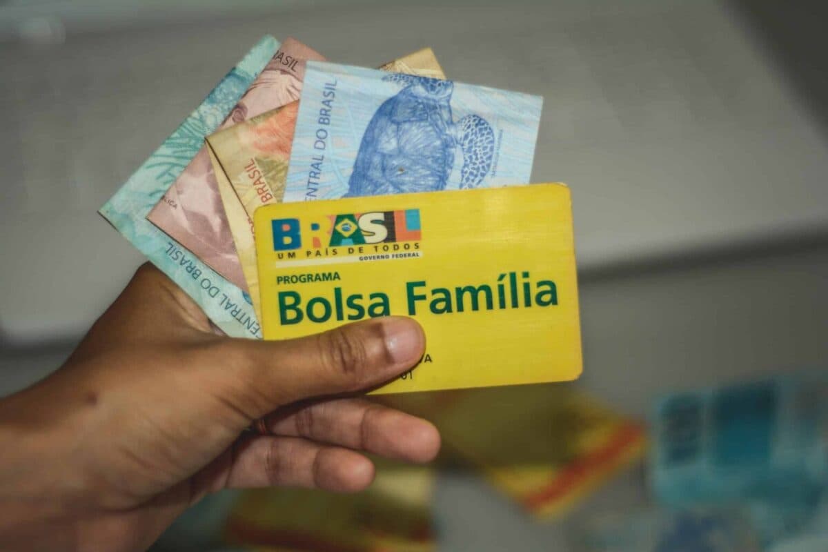 Lula anuncia reajuste no valor do Bolsa Família