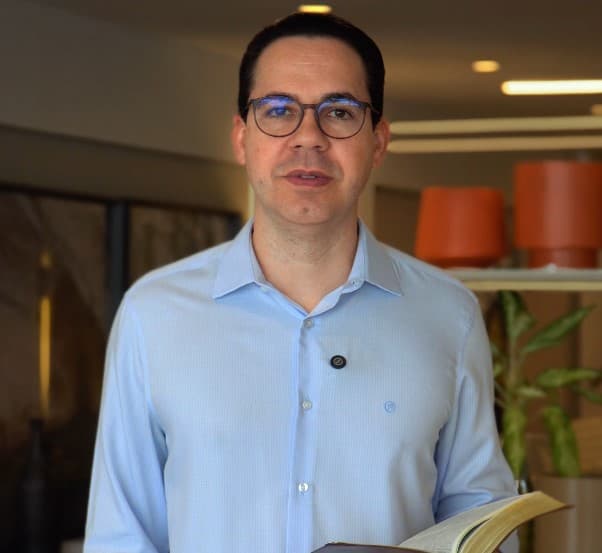 Fé e Ansiedade: Não tente controlar tudo, Deus está cuidando de você