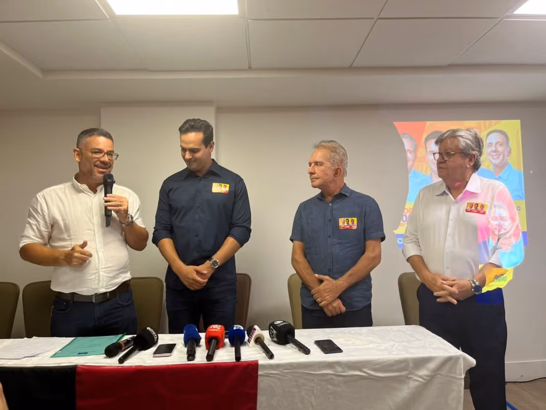 Novo apoio de Lucas Ribeiro, Pedro Coutinho antecipa que já incorporou campanha na Paraíba: "estou dentro"