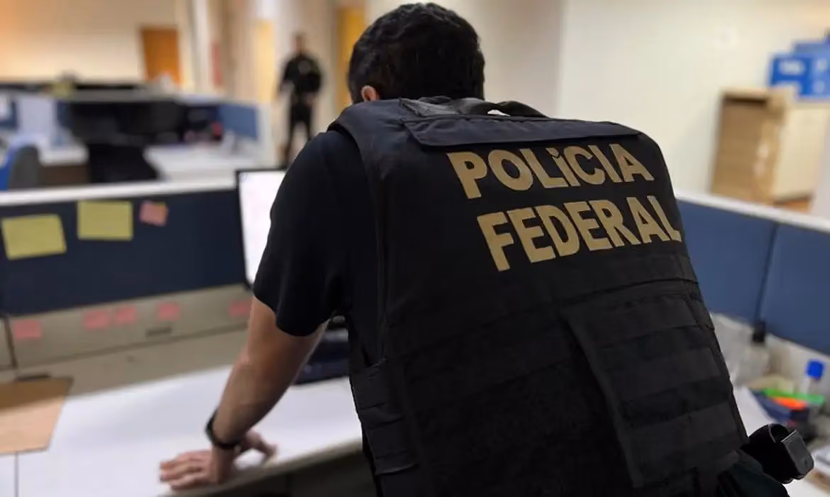 Polícia Federal cumpre mandados sobre investigação eleitoral no Ceará
