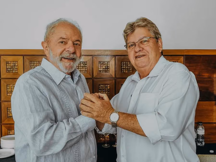 João Azevêdo promete ampliar votação de Lula na Paraíba no segundo turno após reunião em Brasília