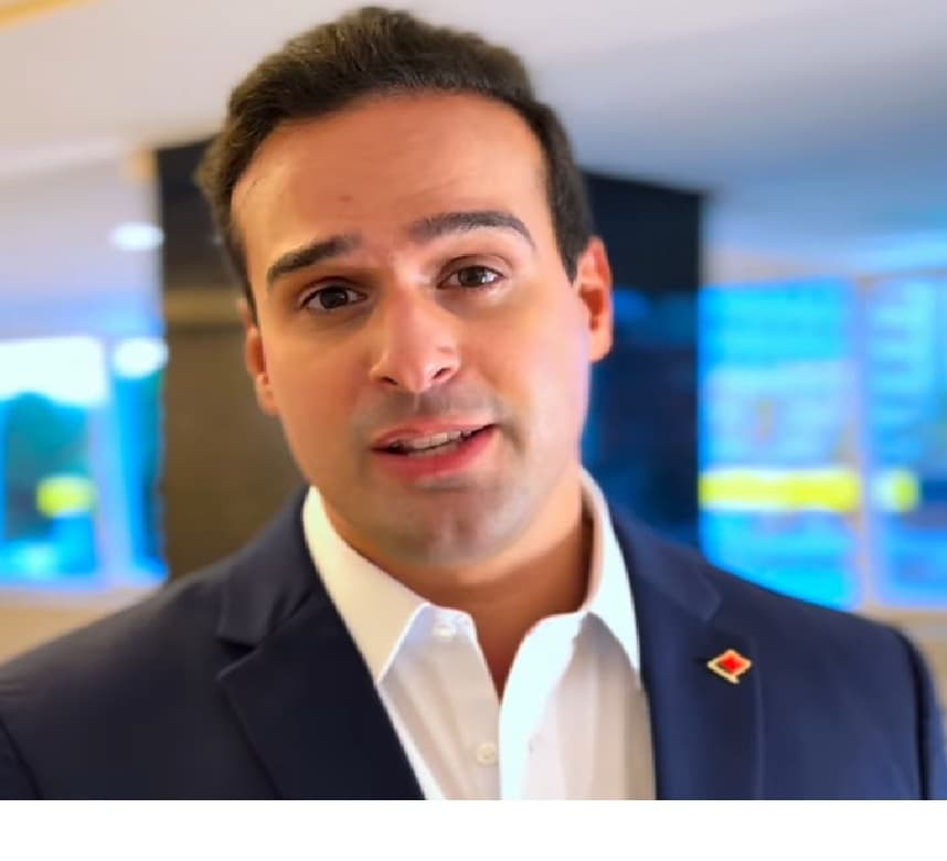 Lucas Ribeiro se reúne com Lula em Brasília e reafirma parceria para obras na Paraíba