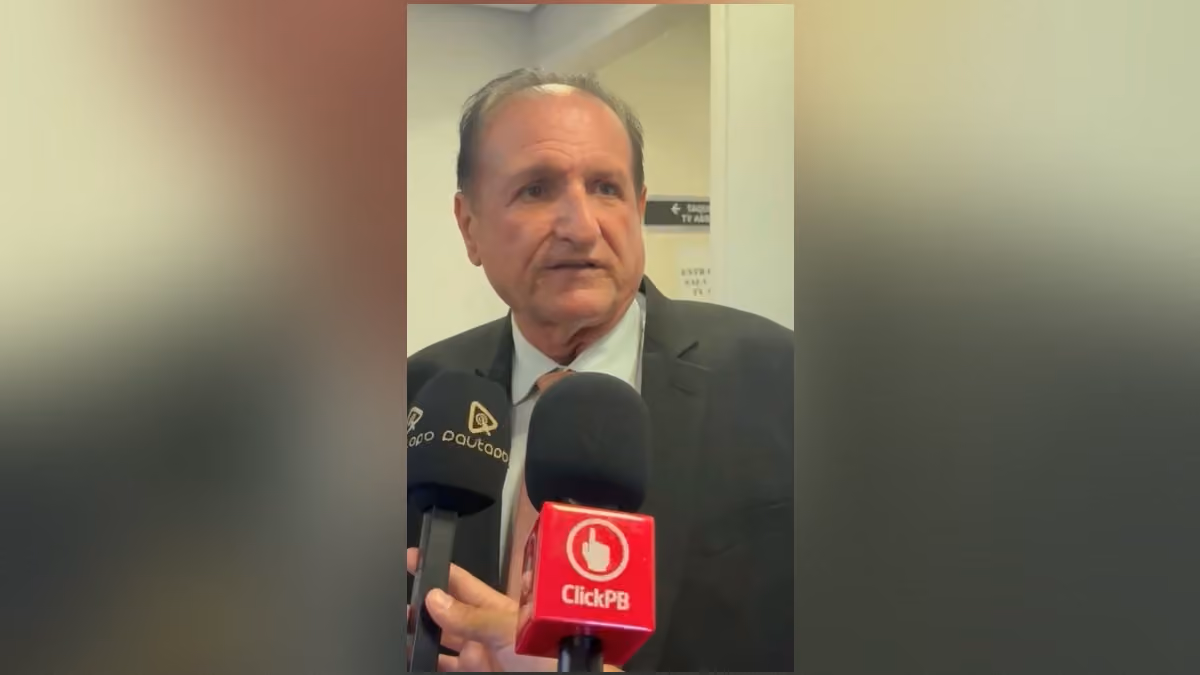 Hervázio defende diálogo entre Leo e Lucas e diz que prefeito "não vai de joelhos a canto algum"