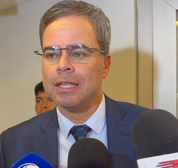 Eleito deputado federal, George Morais diz acreditar em apoio de Leo Bezerra a Flávio Bolsonaro no 2º turno