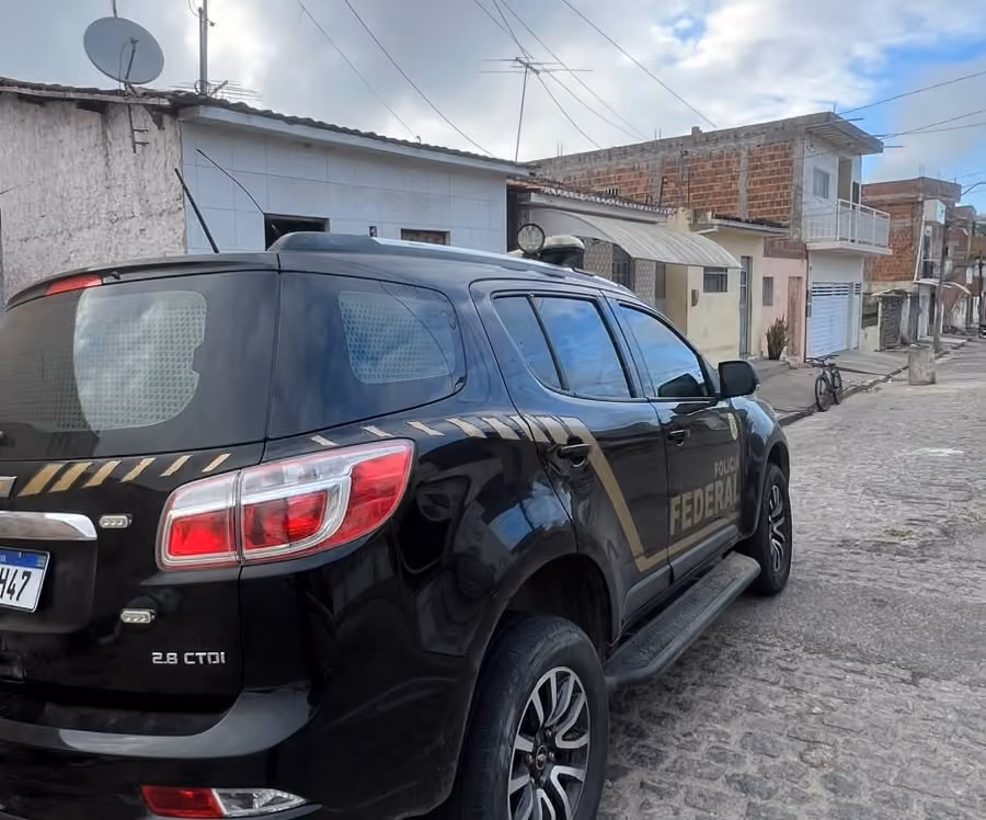 Polícia Federal faz buscas contra investigado por armazenar imagens de abuso sexual infantojuvenil em Campina Grande