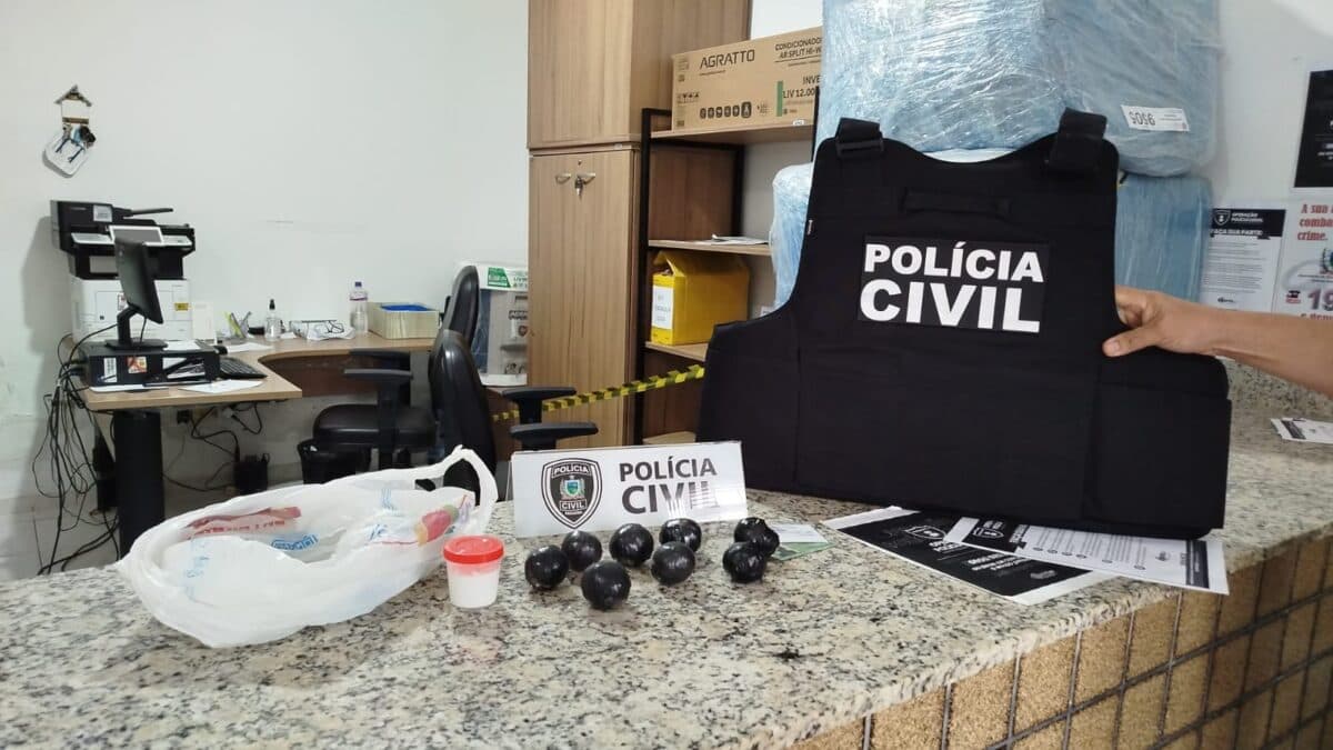 Mulher é presa em flagrante por tentar entrar com droga no Presídio Padrão de Taperoá