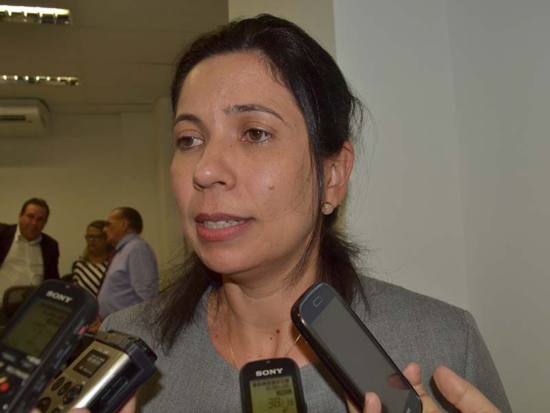 Denúncias de ‘fura-filas’ da vacinação contra Covid-19 na Paraíba podem ser feitas anonimamente e promotora de Saúde pede provas para investigação Denúncias de ‘fura-filas’ da vacinação contra Covid-19 na Paraíba podem ser feitas anonimamente e promotora de Saúde pede provas para investigação