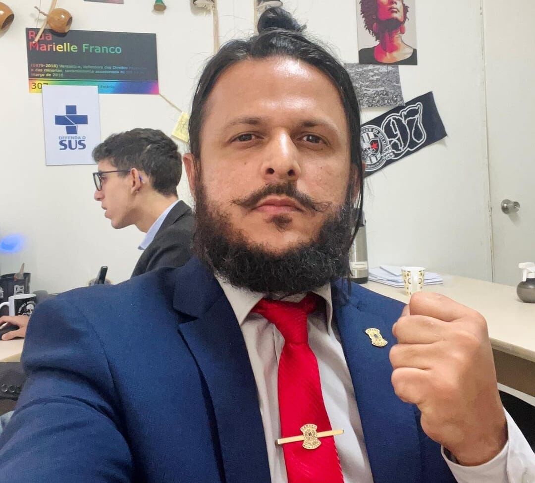 Vereador fala em “golpe” e diz que PDT havia pedido documentos para filiação de Lauremília Lucena: “em menos de um dia tudo muda” Vereador fala em “golpe” e diz que PDT havia pedido documentos para filiação de Lauremília Lucena: “em menos de um dia tudo muda”