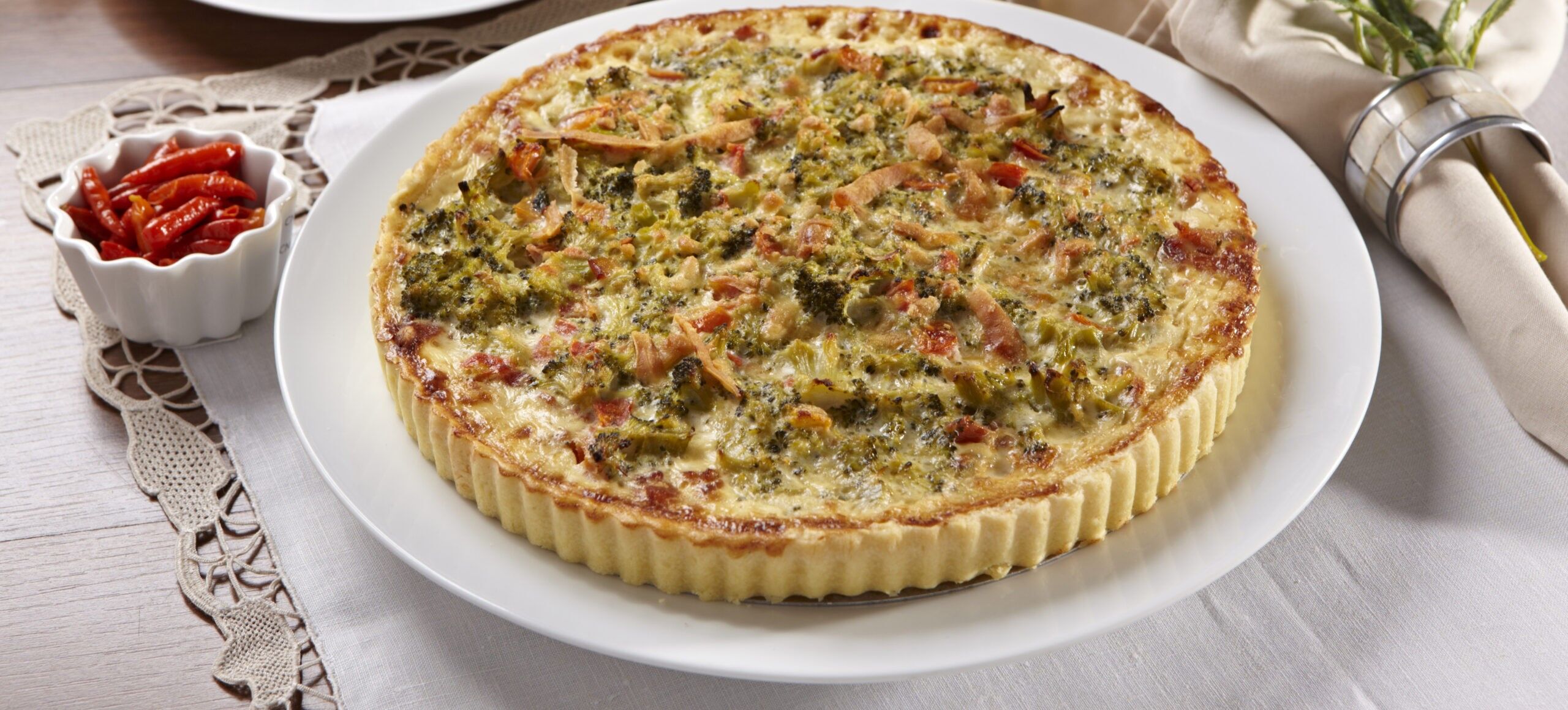 Quiche de bacon com brócolis Quiche de bacon com brócolis