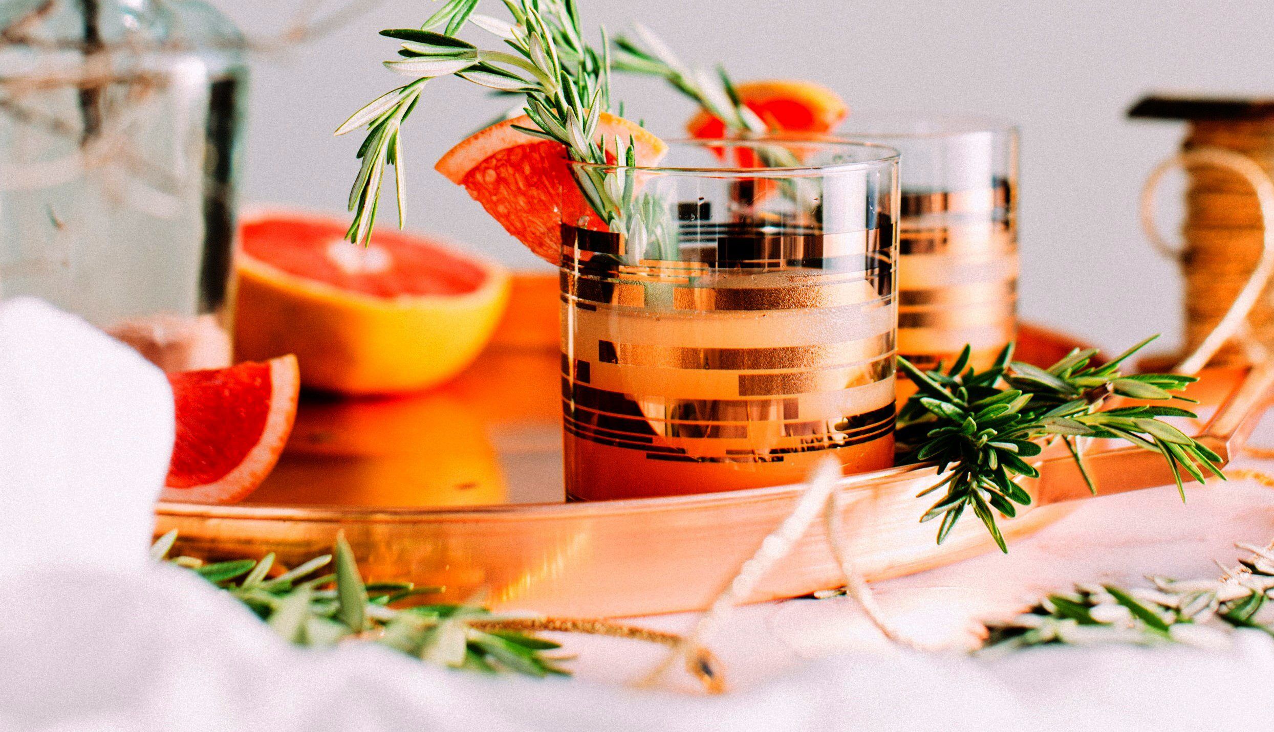 Aprenda a fazer um delicioso Drink Tropical Jambu