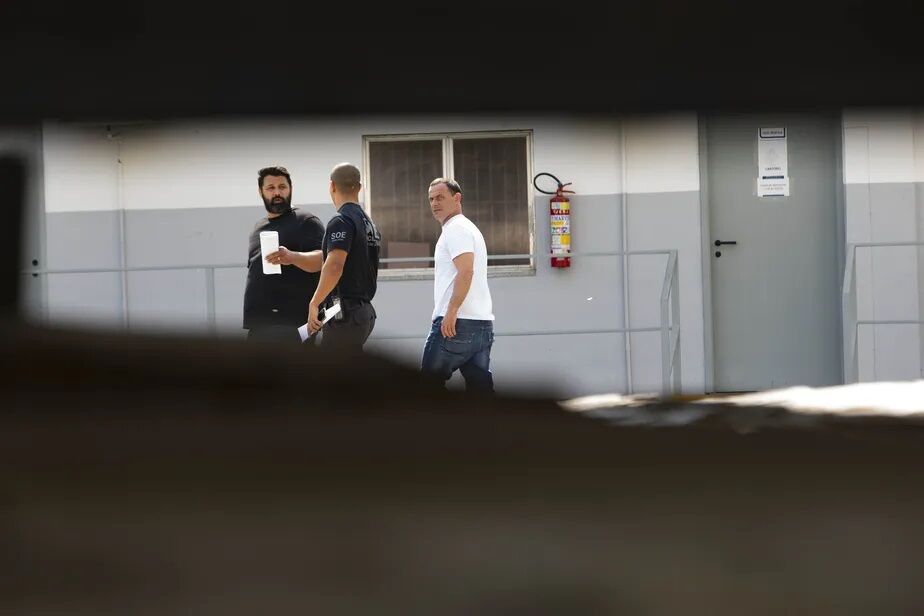 PF e MP apontam a presença de oito candidatos ligados ao crime organizado na eleição do Rio de Janeiro PF e MP apontam a presença de oito candidatos ligados ao crime organizado na eleição do Rio de Janeiro
