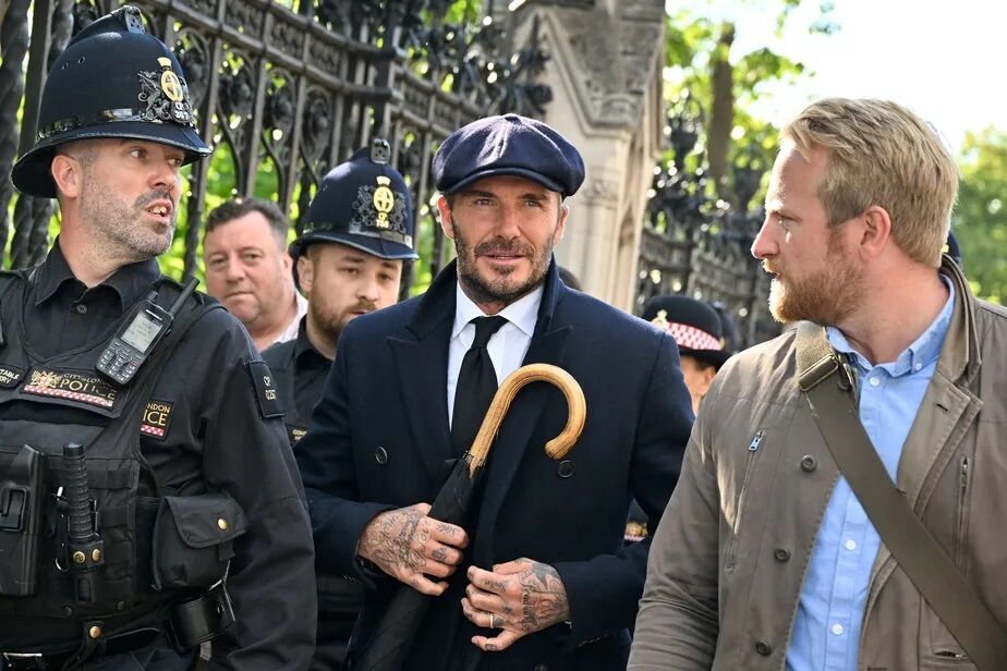 David Beckham passa mais de 12 horas em fila em despedida da rainha Elizabeth II