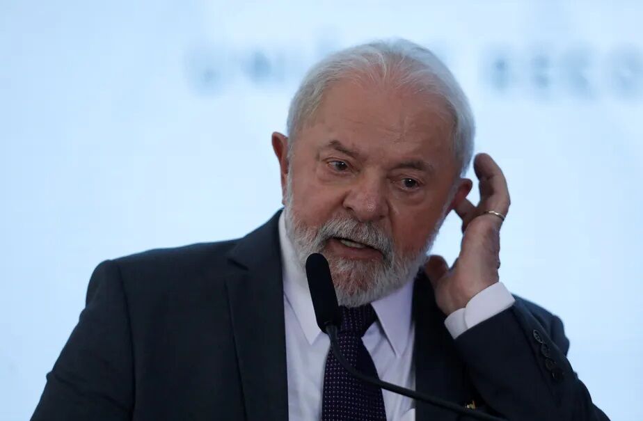 Lula vai passar por cirurgia, afirma assessoria da Presidência Lula vai passar por cirurgia, afirma assessoria da Presidência