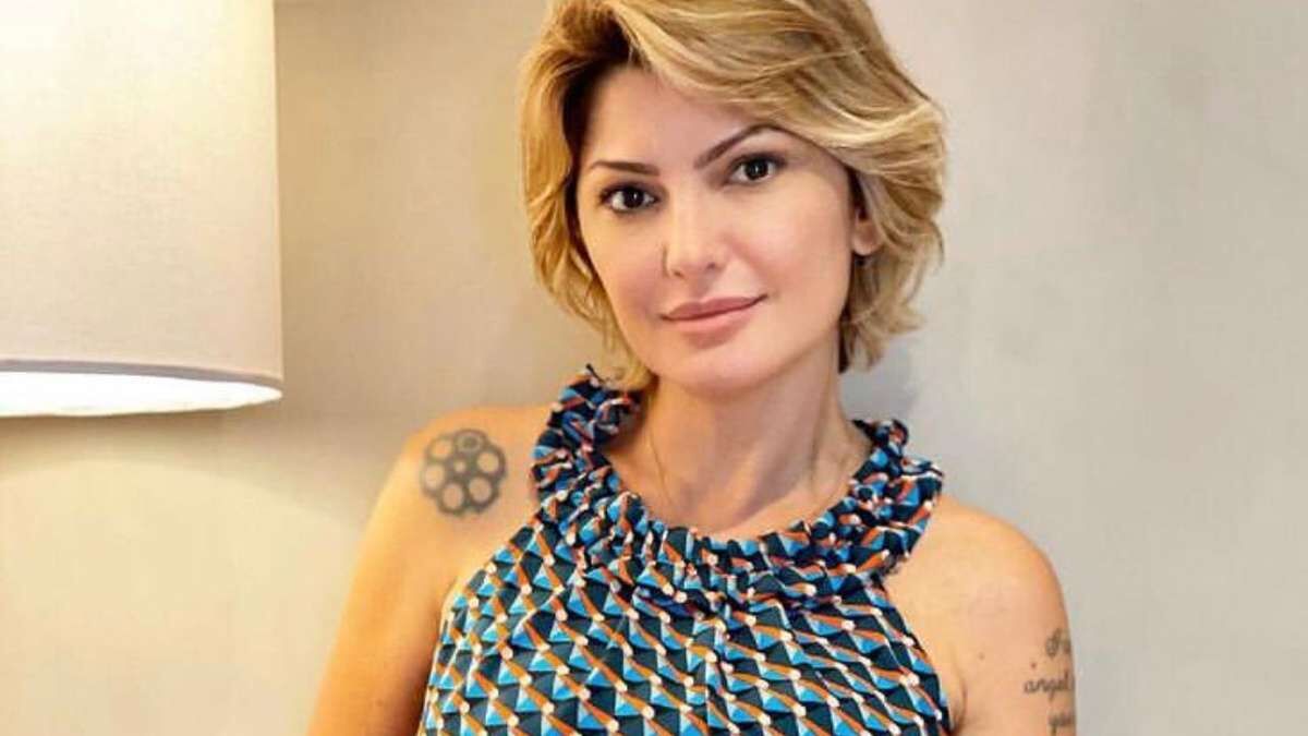 Antonia Fontenelle vira ré após chamar DJ Ivis de 'paraíba' Antonia Fontenelle vira ré após chamar DJ Ivis de 'paraíba'
