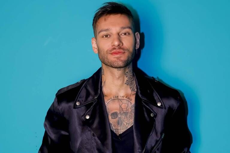 Lucas Lucco tentou desfazer harmonização facial após insatisfação com resultado Lucas Lucco tentou desfazer harmonização facial após insatisfação com resultado