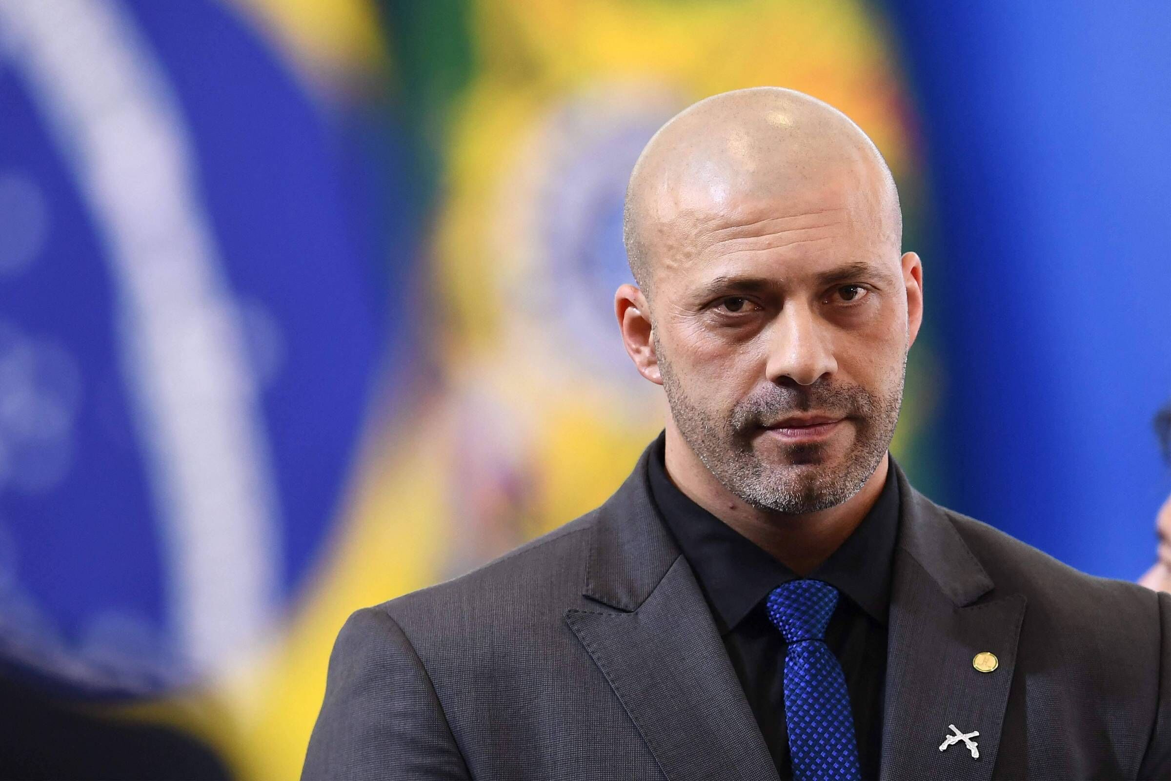 STF condena deputado Daniel Silveira a 8 anos e 9 meses de prisão STF condena deputado Daniel Silveira a 8 anos e 9 meses de prisão