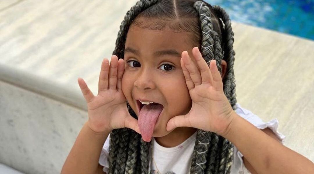 Filha de Pocah é alvo de racismo após embate da cantora com Juliette no BBB 21