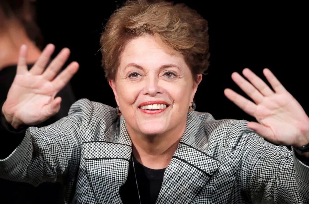 Dilma é confirmada como nova presidente do banco do Brics; salário de mais de R$ 200 mil por mês Dilma é confirmada como nova presidente do banco do Brics; salário de mais de R$ 200 mil por mês