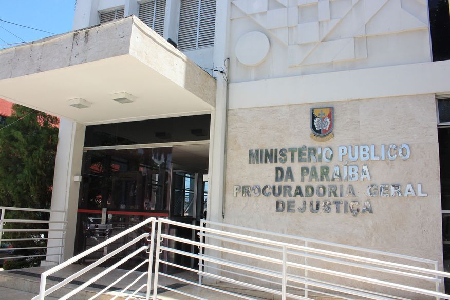 Ministério Público manda FIJI devolver aplicações de clientes em 72 horas e confirma procedimento para acompanhar indício de crise Ministério Público manda FIJI devolver aplicações de clientes em 72 horas e confirma procedimento para acompanhar indício de crise