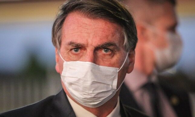 Anonymous expõe dados pessoais de Bolsonaro, filhos e aliados Anonymous expõe dados pessoais de Bolsonaro, filhos e aliados