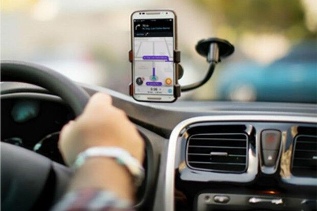 Motoristas de aplicativos e taxistas têm direito ao auxílio emergêncial de R$ 600 Motoristas de aplicativos e taxistas têm direito ao auxílio emergêncial de R$ 600