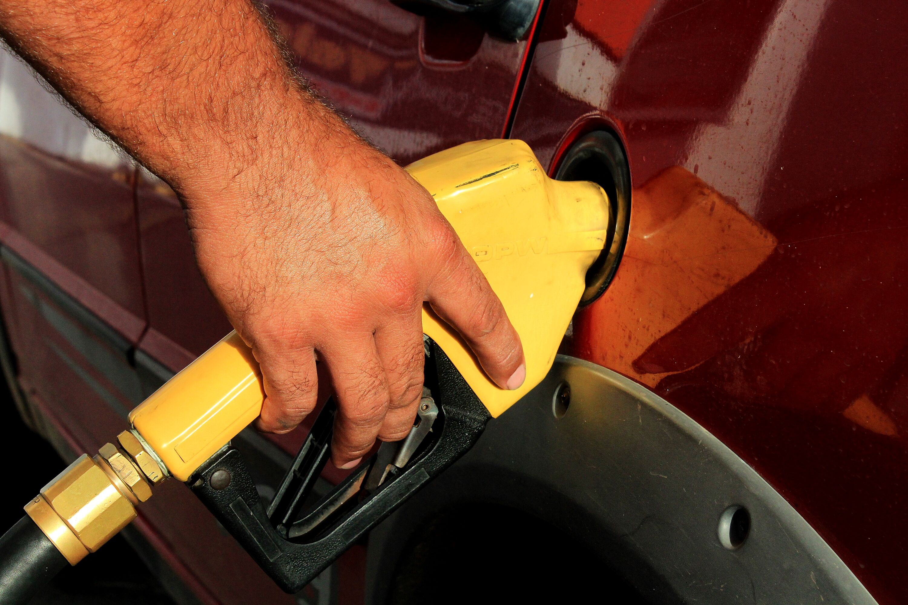 Cada vereador de João Pessoa 'tem direito' a 150 litros de gasolina por mês e Câmara vai gastar R$ 254.616 em 2023