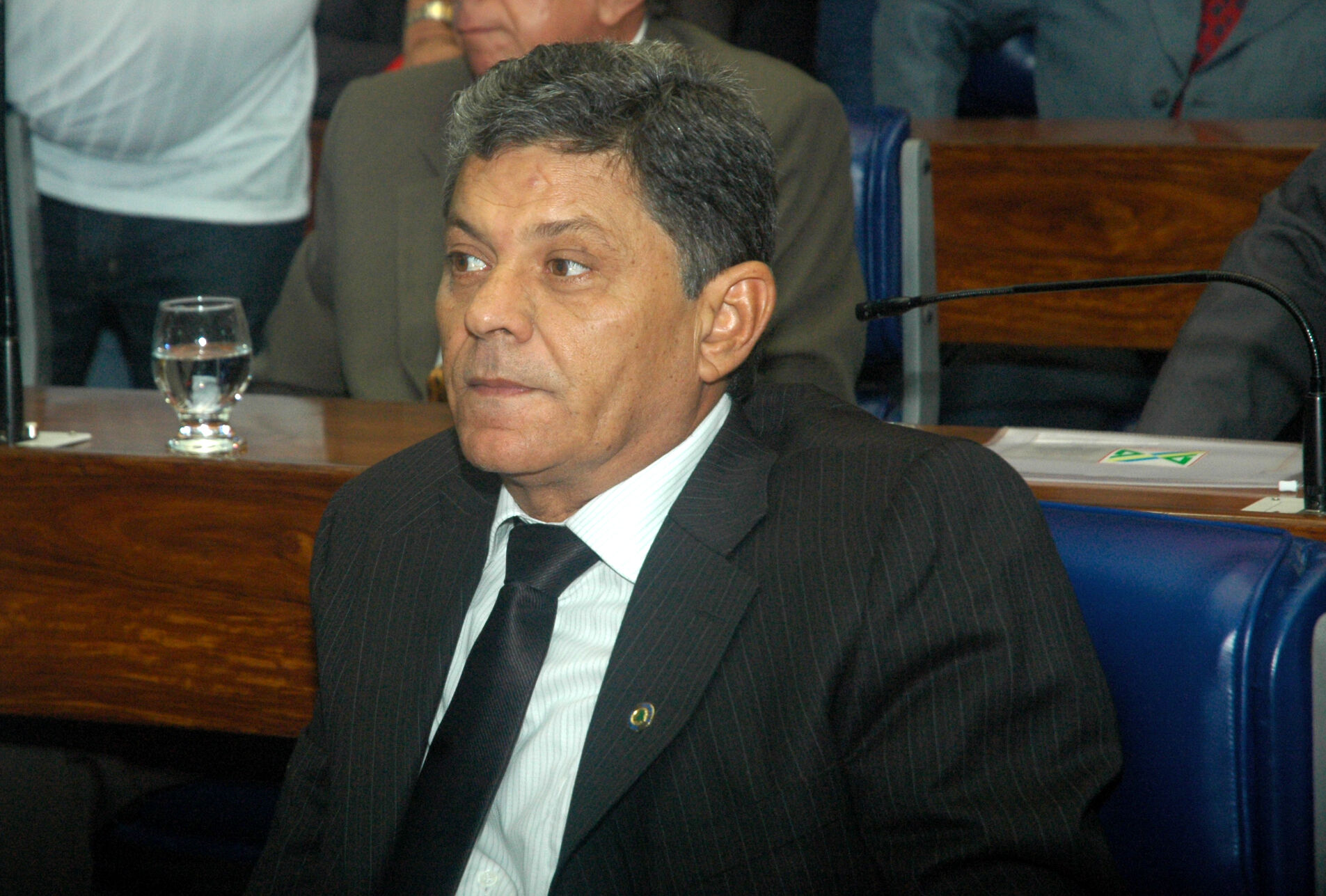 Prefeito de Pombal é investigado por propaganda eleitoral antecipada após distribuir kits de higiene na cidade