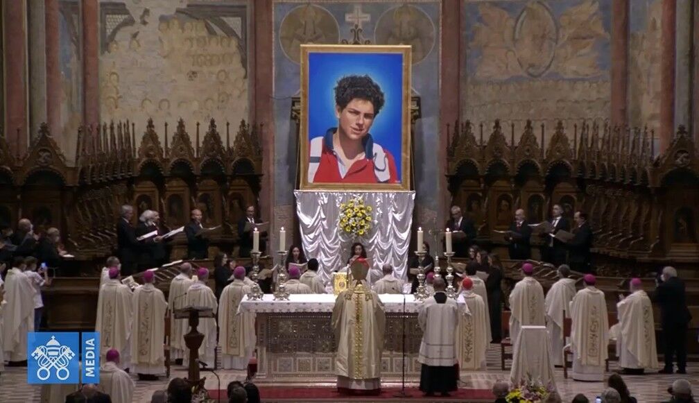 Igreja beatifica o jovem Carlo Acutis, conhecido como 'padroeiro da internet' Igreja beatifica o jovem Carlo Acutis, conhecido como 'padroeiro da internet'