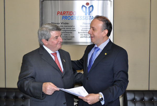Aguinaldo Ribeiro pede ao presidente da CBTU metrô para João Pessoa Aguinaldo Ribeiro pede ao presidente da CBTU metrô para João Pessoa