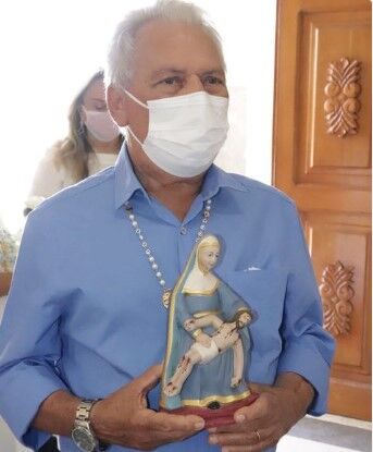 Prefeito de Cajazeiras recebe alta hospitalar e já está em casa após quadro de pneumonia e Covid-19 Prefeito de Cajazeiras recebe alta hospitalar e já está em casa após quadro de pneumonia e Covid-19