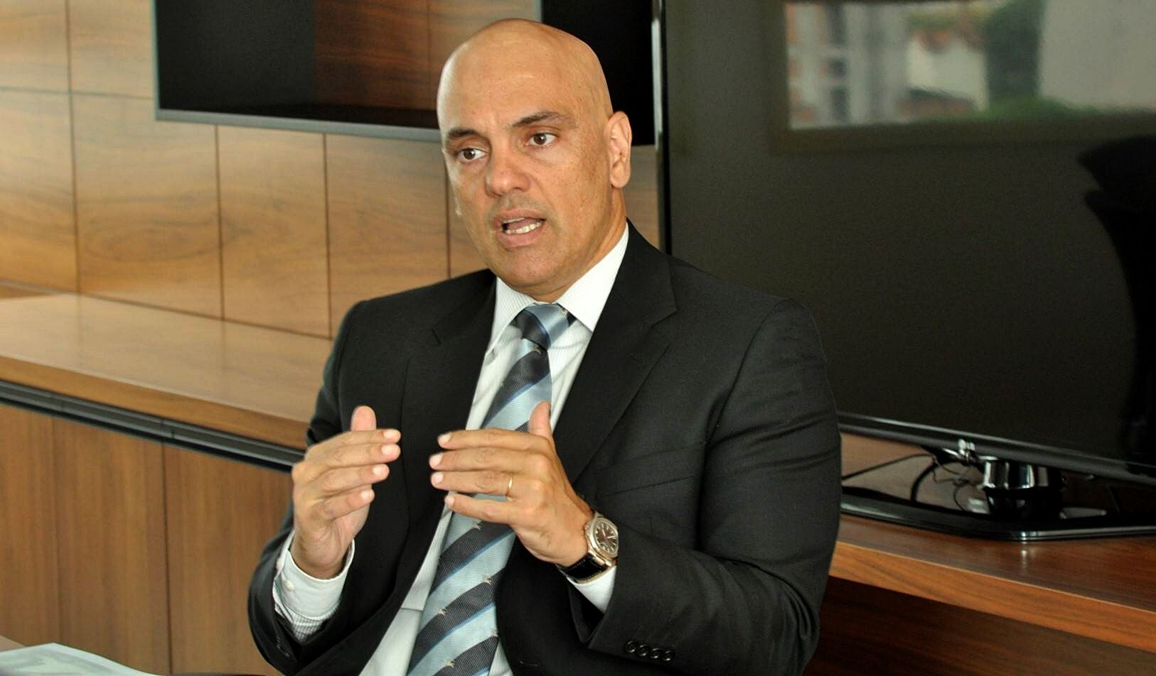 Moraes determina que Bolsonaro comprove convite para posse de Donald Trump Moraes determina que Bolsonaro comprove convite para posse de Donald Trump