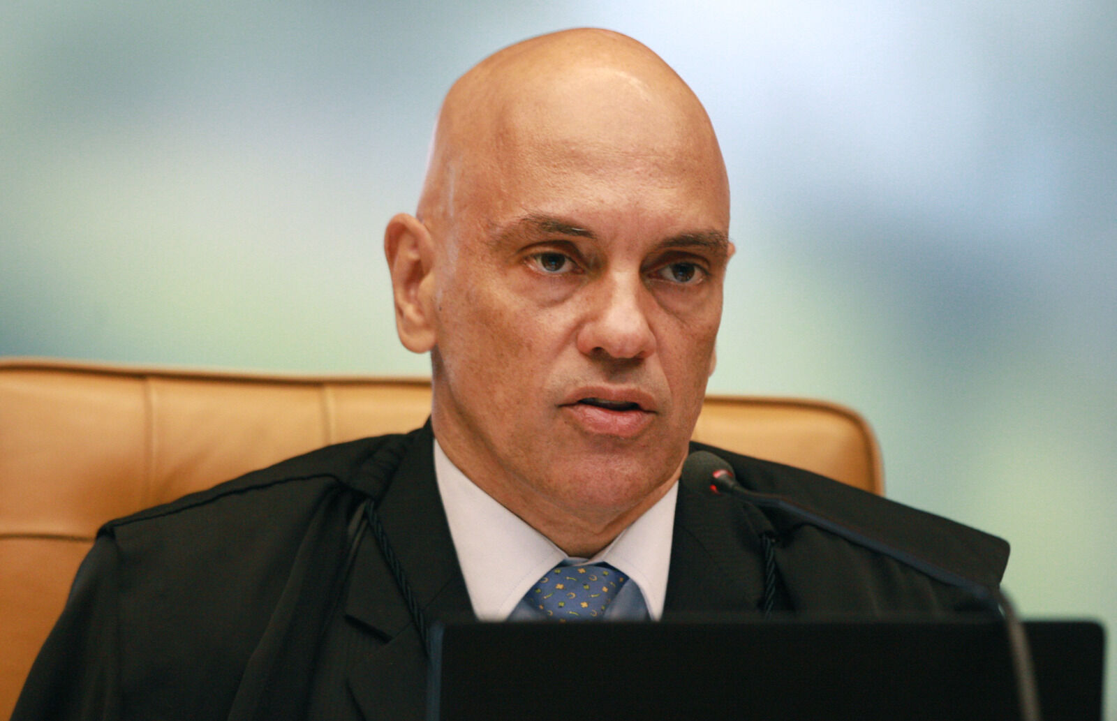 Polícia Federal apreende celulares de casal suspeito de agredir Alexandre de Moraes