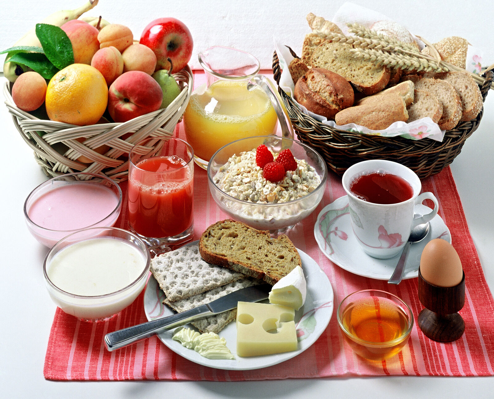 Especialista dá dicas de alimentação saudável para viver mais e melhor; confira as sugestões Especialista dá dicas de alimentação saudável para viver mais e melhor; confira as sugestões
