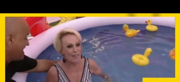 Ana Maria Braga toma banho de piscina com os netos, no Mais Você Ana Maria Braga toma banho de piscina com os netos, no Mais Você
