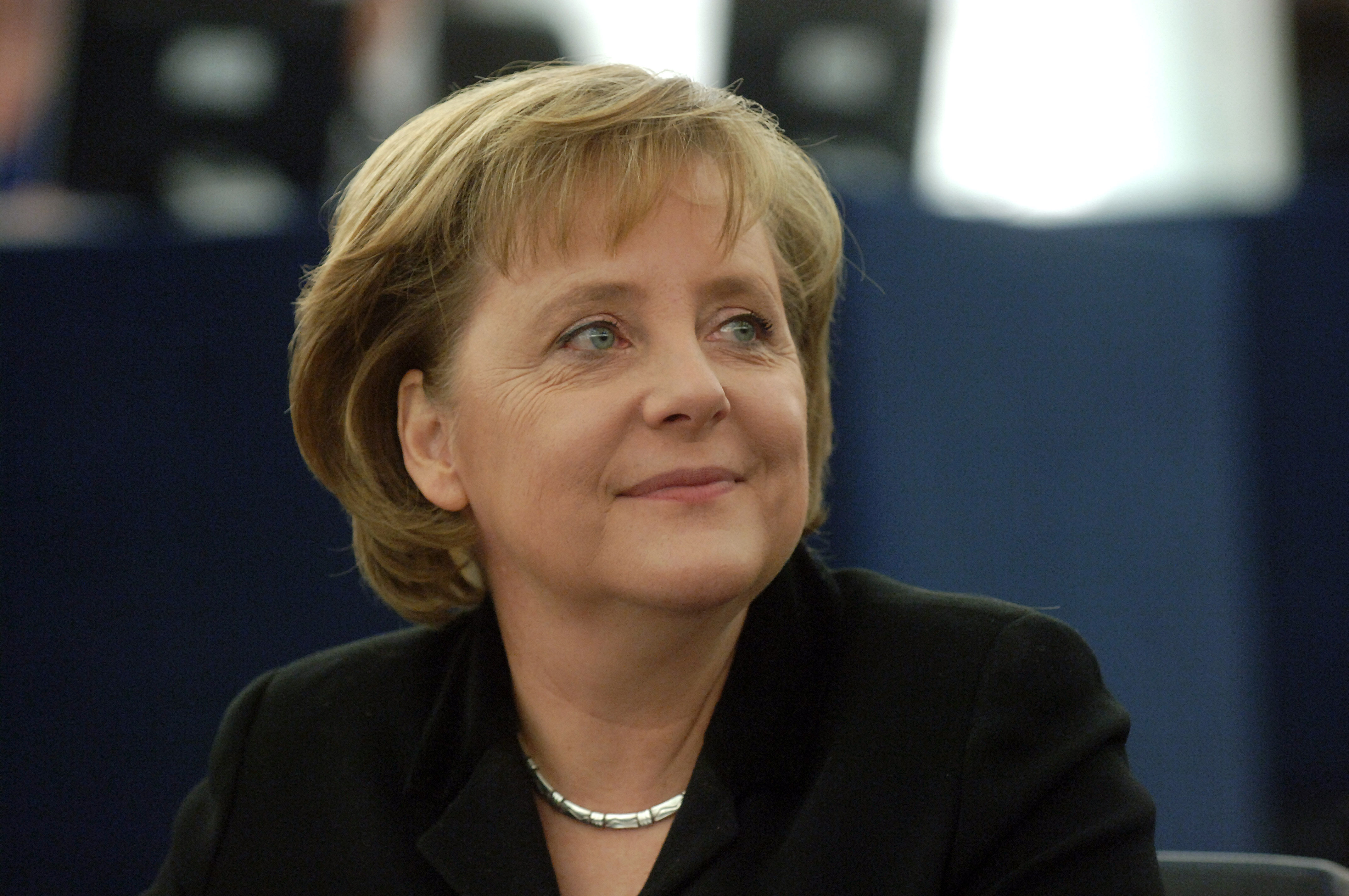 Angela Merkel é eleita para quarto mandato como chanceler da Alemanha Angela Merkel é eleita para quarto mandato como chanceler da Alemanha